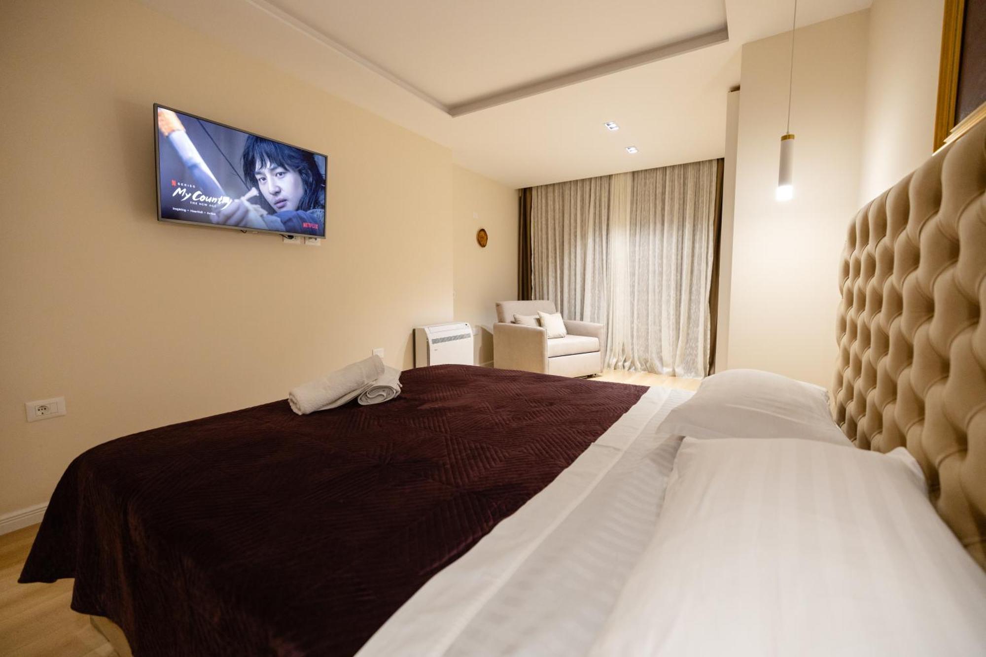 Luxury Center Observatori Apartment ติรานา ภายนอก รูปภาพ