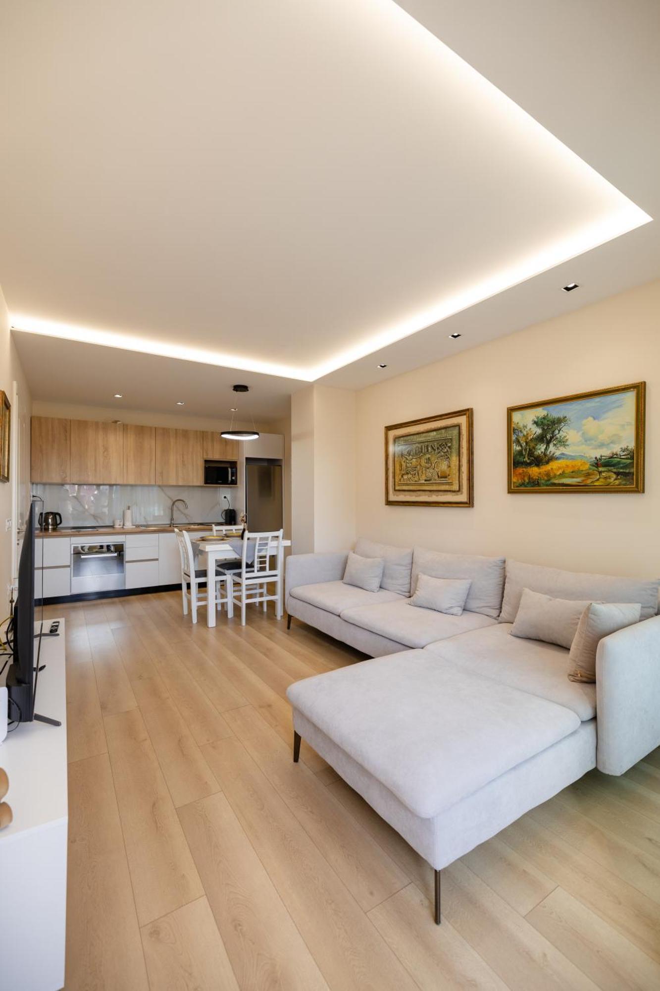 Luxury Center Observatori Apartment ติรานา ภายนอก รูปภาพ