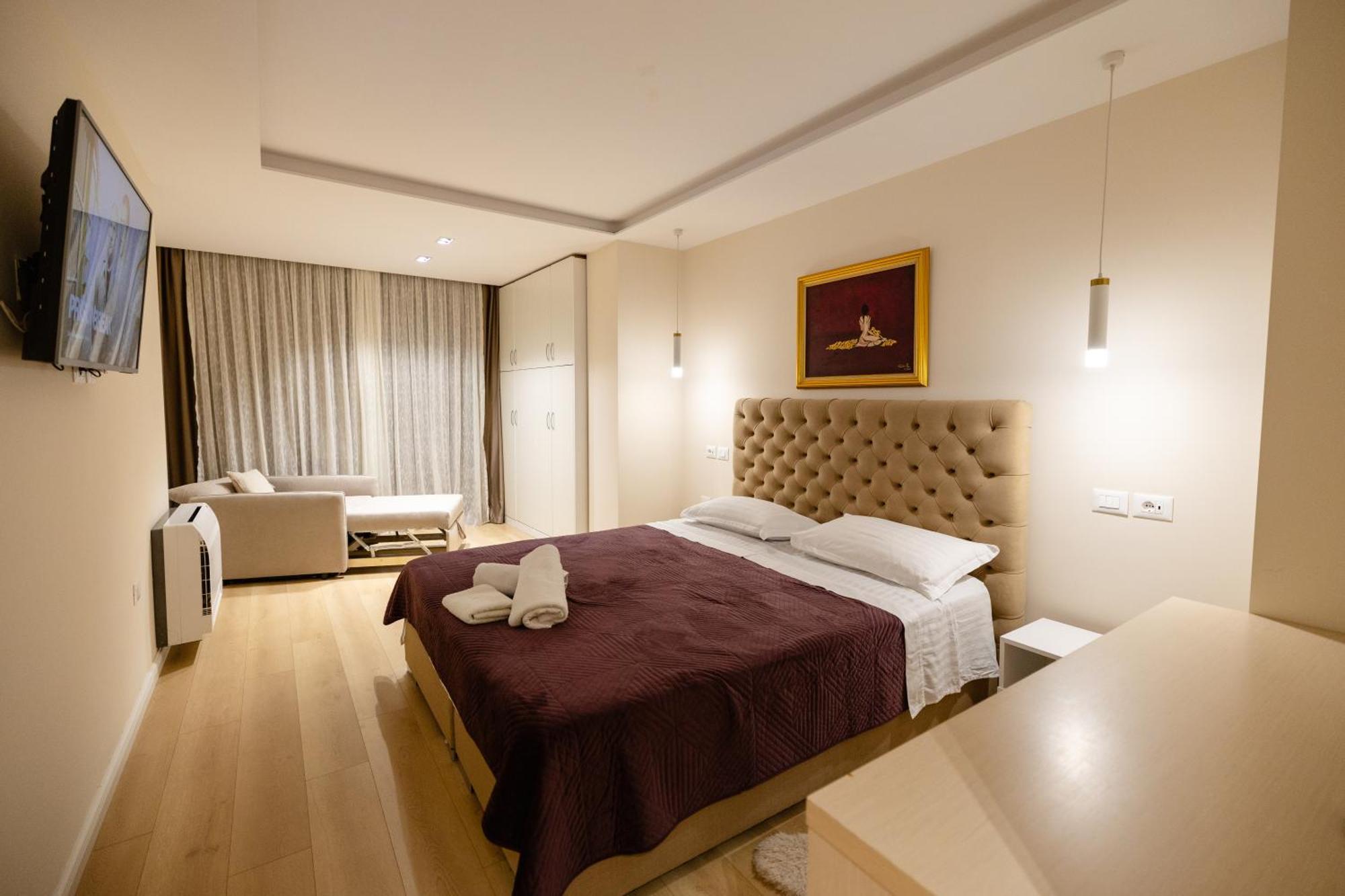 Luxury Center Observatori Apartment ติรานา ภายนอก รูปภาพ