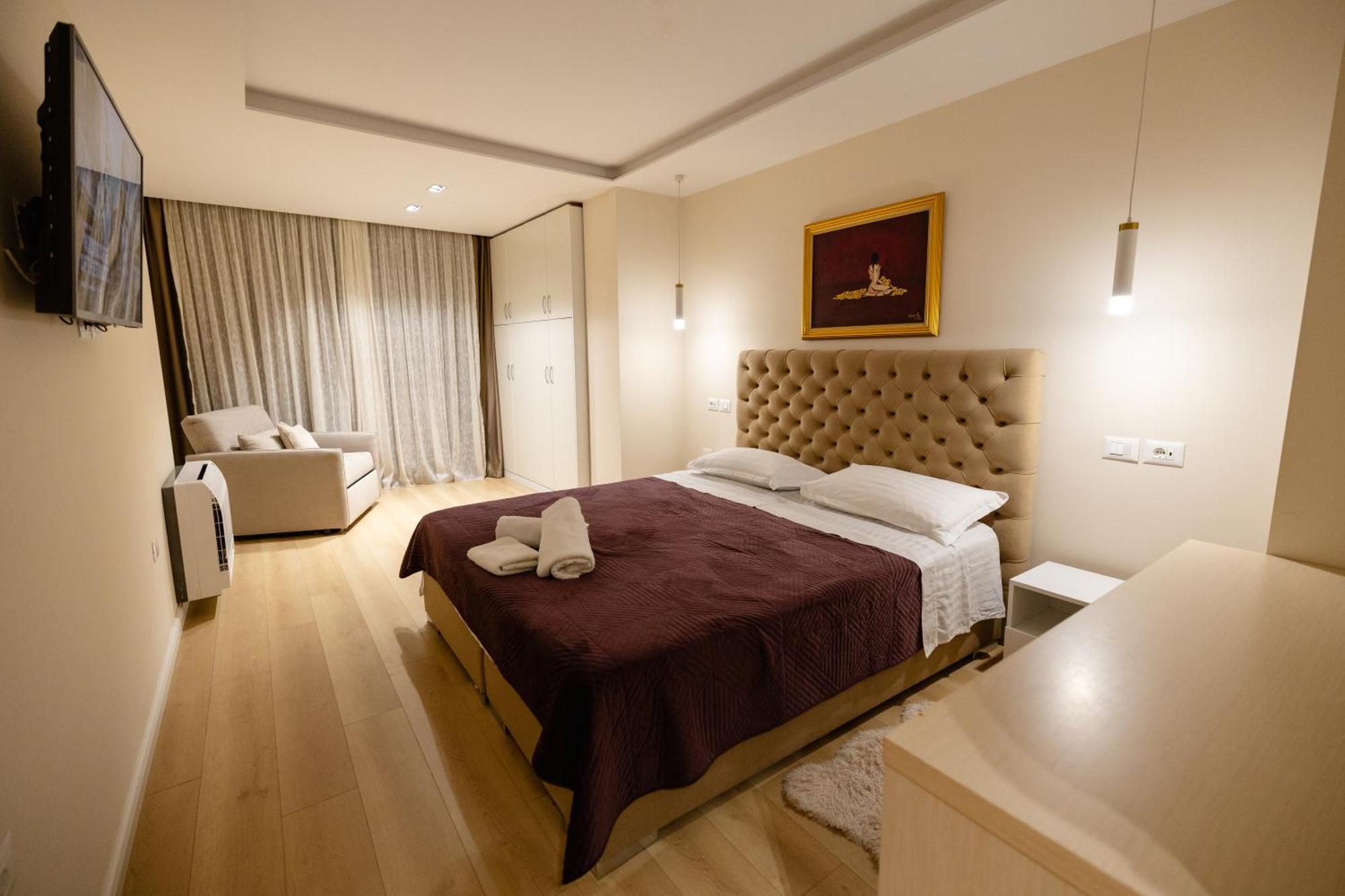 Luxury Center Observatori Apartment ติรานา ภายนอก รูปภาพ