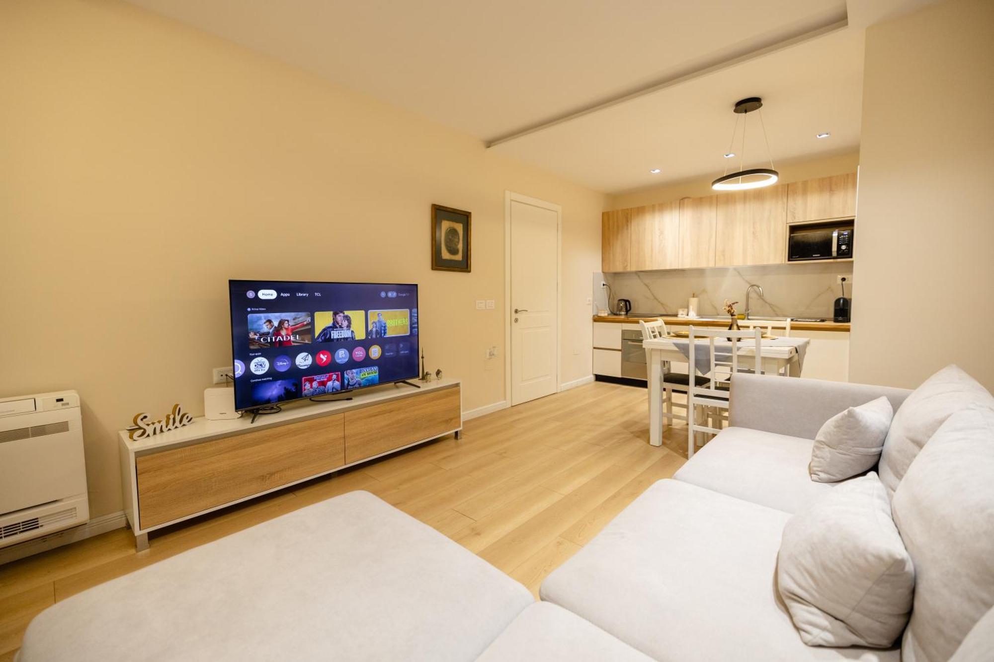 Luxury Center Observatori Apartment ติรานา ภายนอก รูปภาพ