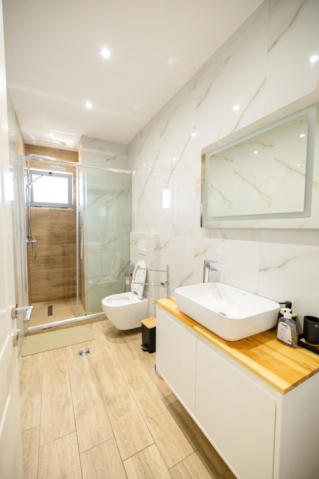 Luxury Center Observatori Apartment ติรานา ภายนอก รูปภาพ