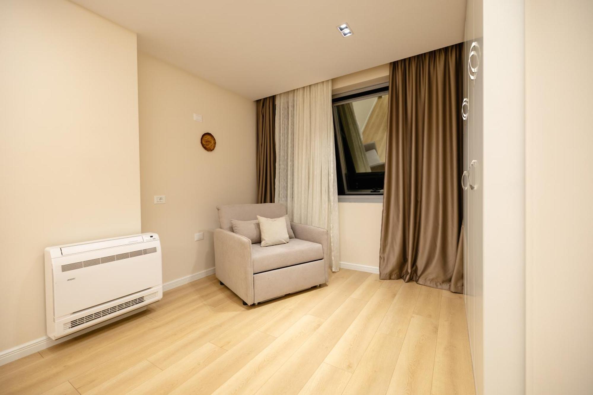 Luxury Center Observatori Apartment ติรานา ภายนอก รูปภาพ