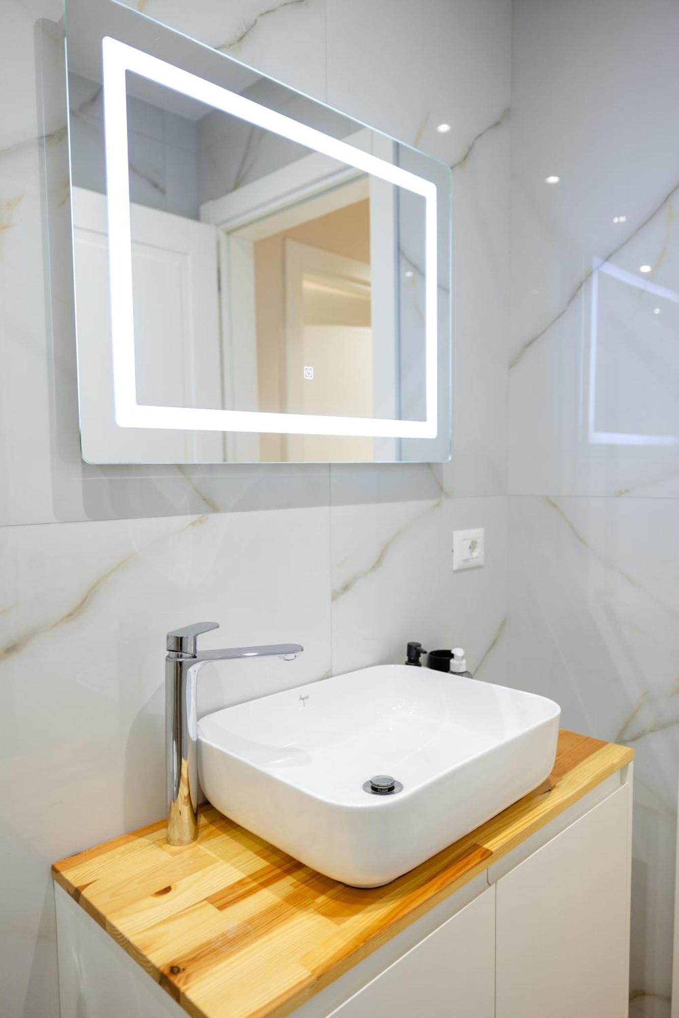 Luxury Center Observatori Apartment ติรานา ภายนอก รูปภาพ