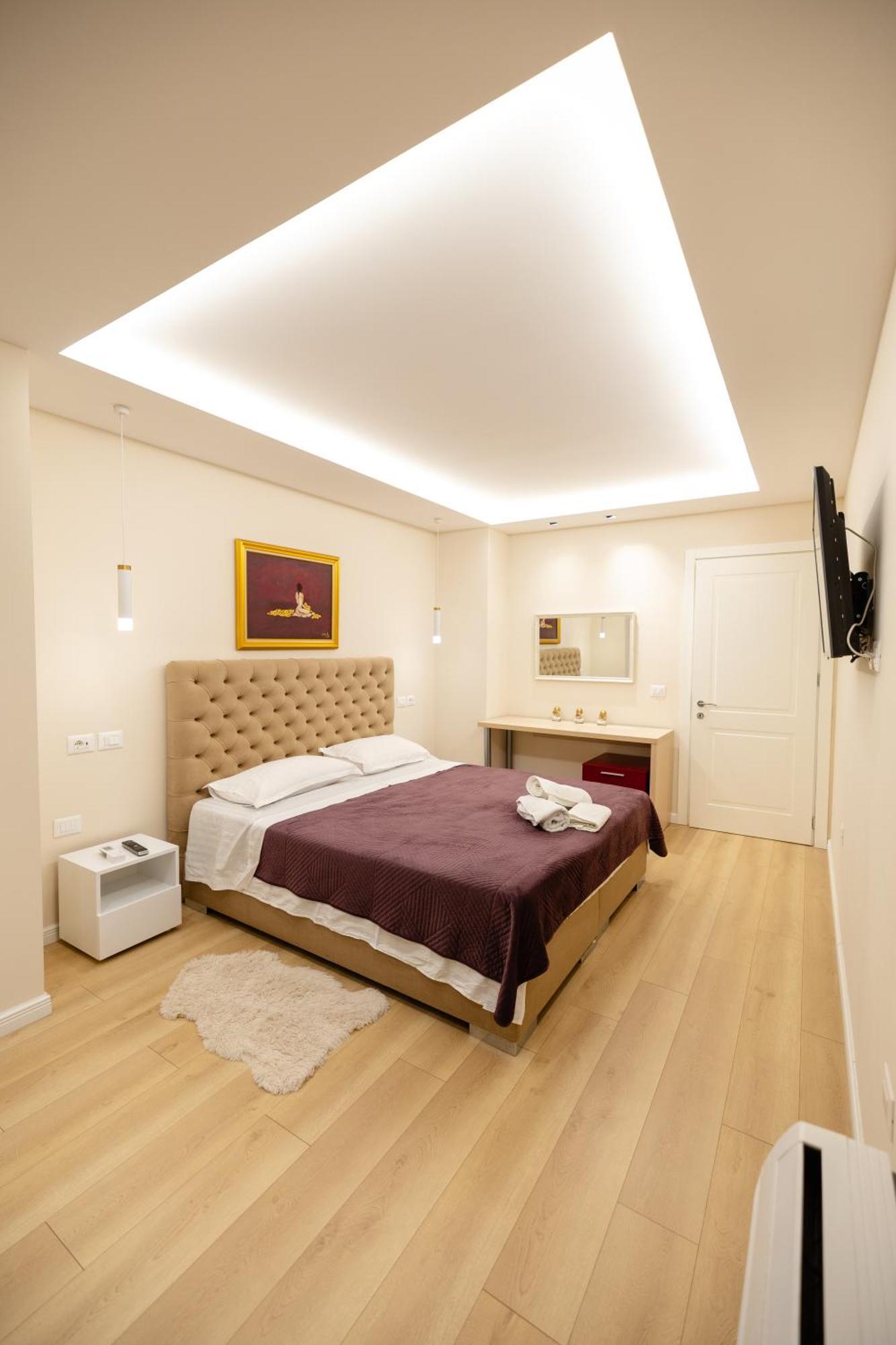 Luxury Center Observatori Apartment ติรานา ภายนอก รูปภาพ