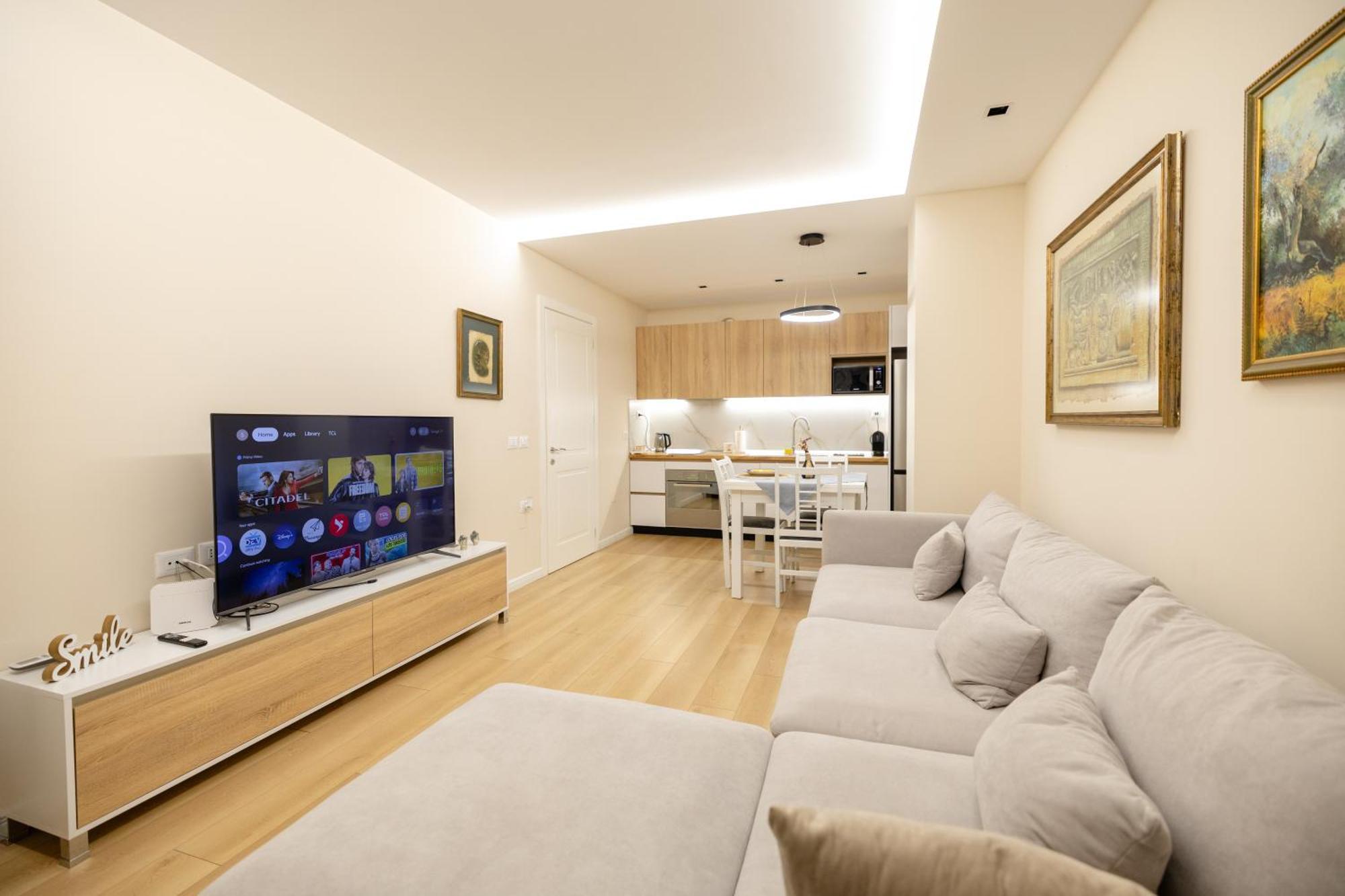 Luxury Center Observatori Apartment ติรานา ภายนอก รูปภาพ