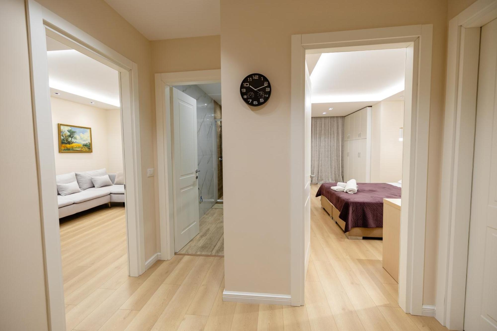 Luxury Center Observatori Apartment ติรานา ภายนอก รูปภาพ
