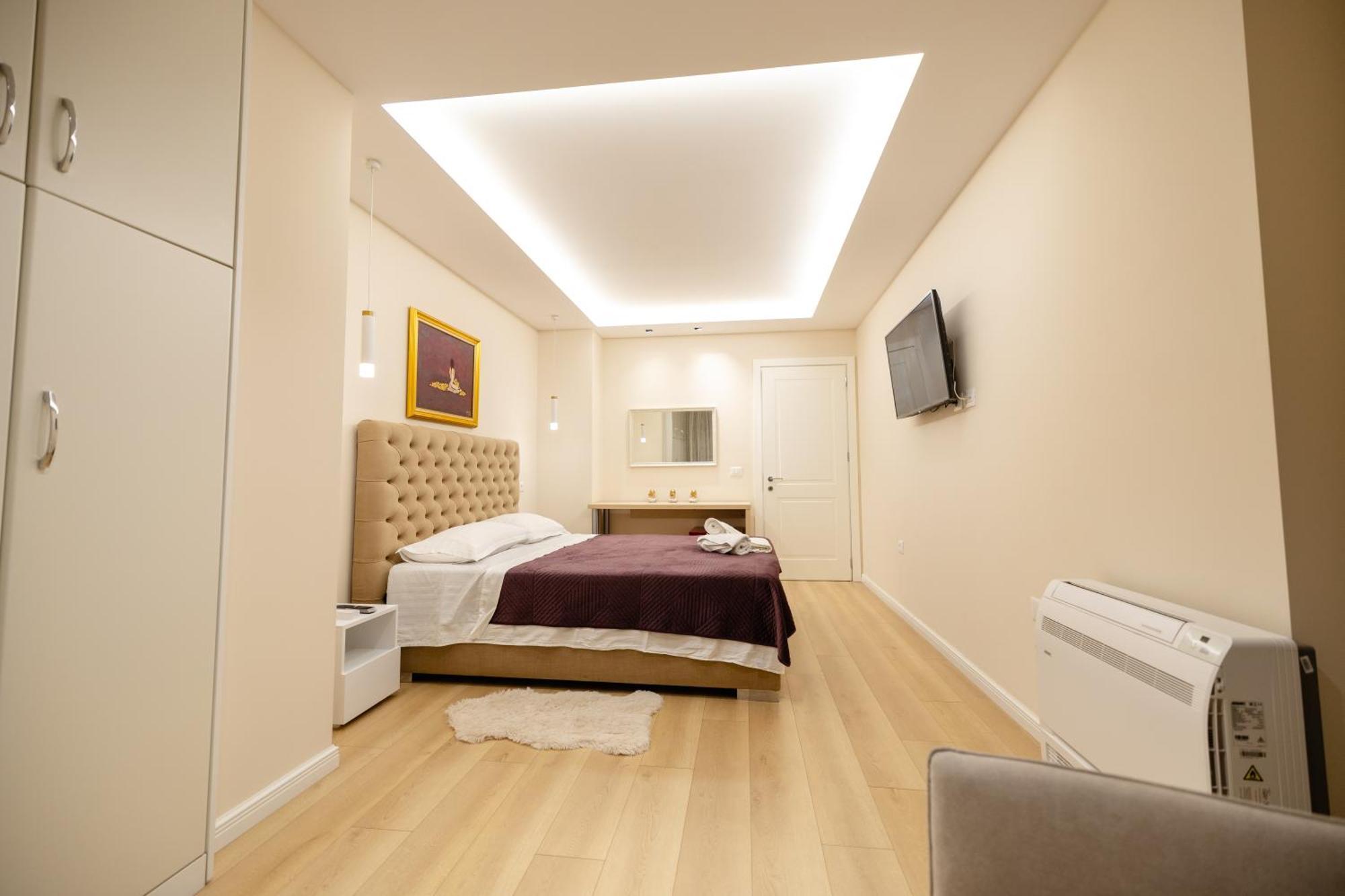 Luxury Center Observatori Apartment ติรานา ภายนอก รูปภาพ