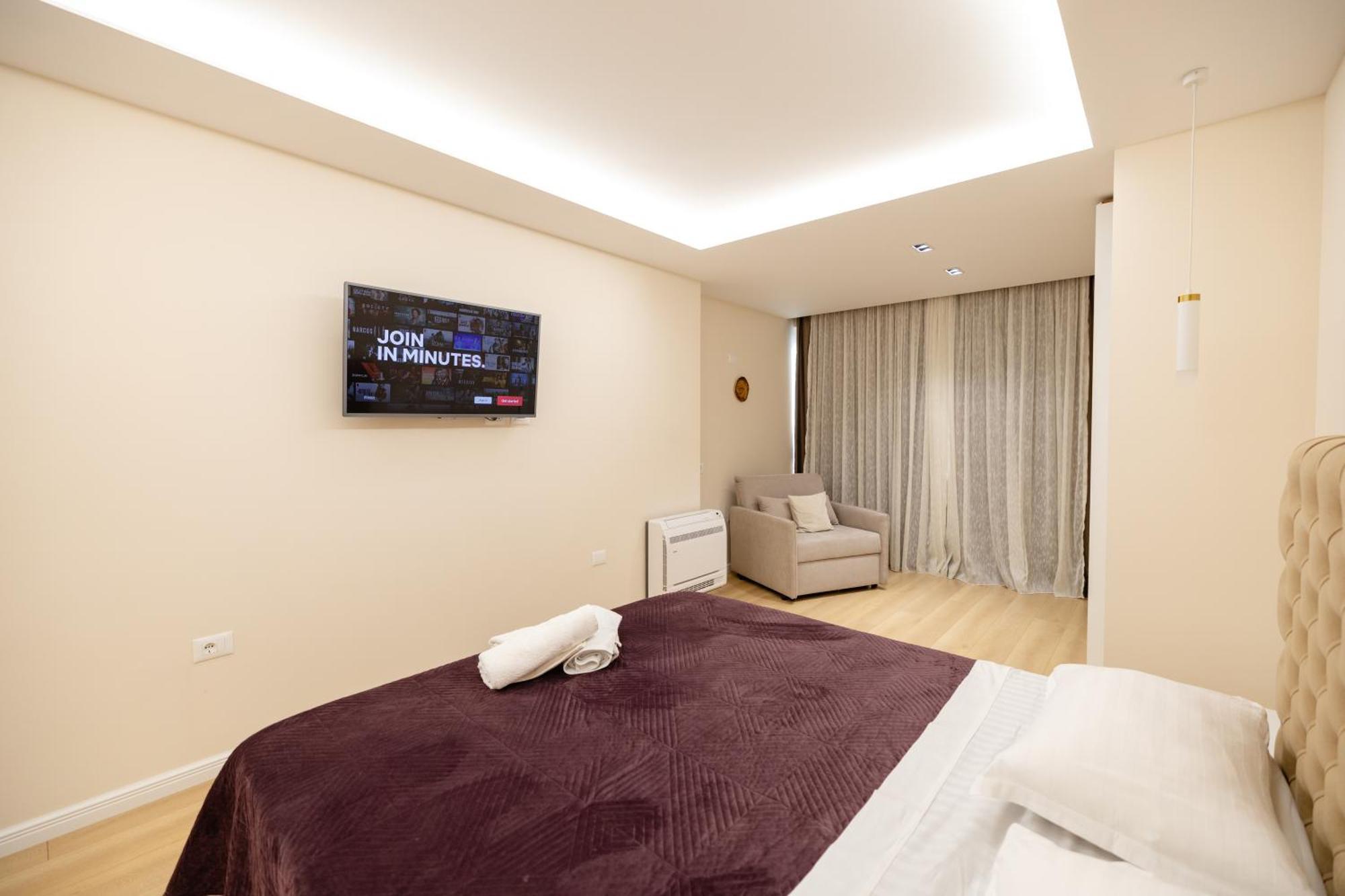 Luxury Center Observatori Apartment ติรานา ภายนอก รูปภาพ