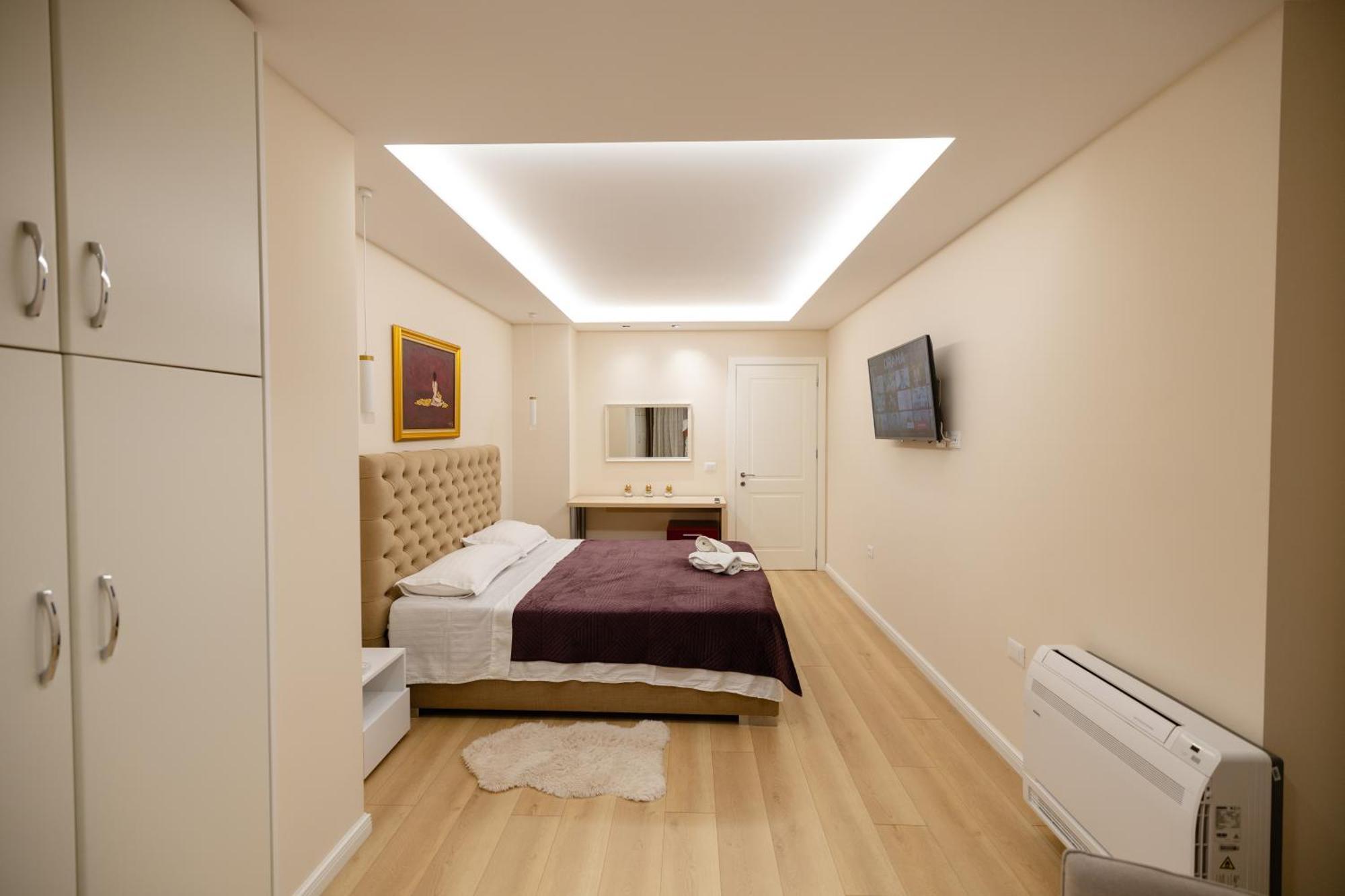 Luxury Center Observatori Apartment ติรานา ภายนอก รูปภาพ